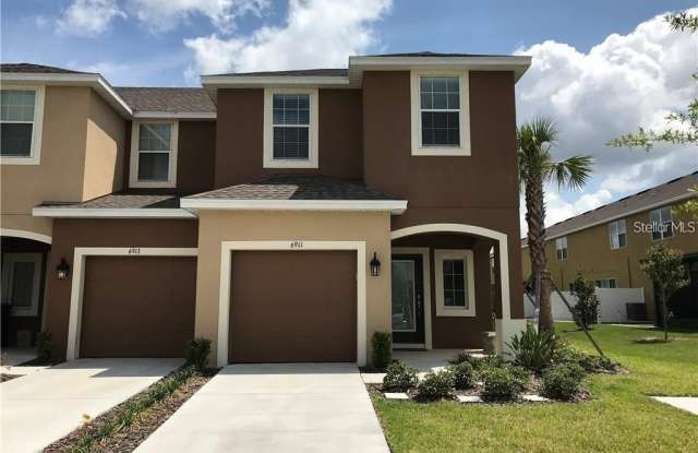 Photo of 6911 WOODCHASE GLEN DRIVE