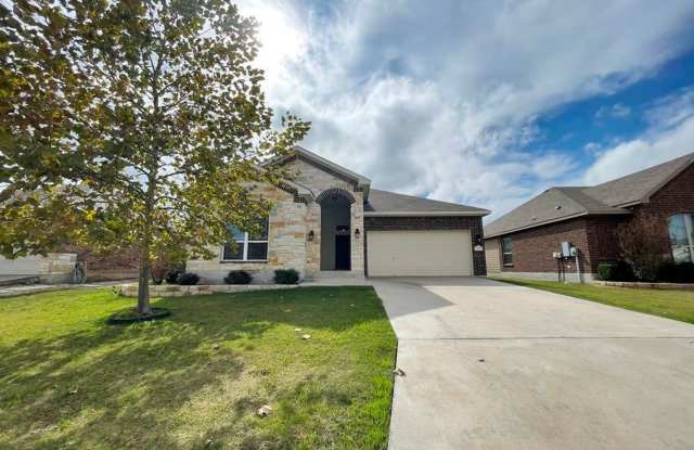 Beautiful 4 bedroom 2 bath home located in the Windham Hill subdivision! - 409 Cross Drive, Temple, TX 76502