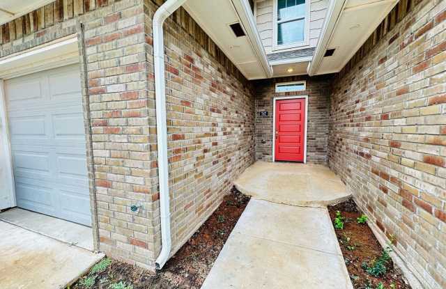Photo of 3 Bed 2 Bath 1 Car Garage Townhome * Moore Schools  Storm Shelter*