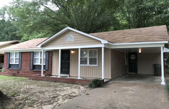 2576 Courtney Dr - 2576 Courtney Drive, Memphis, TN 38128