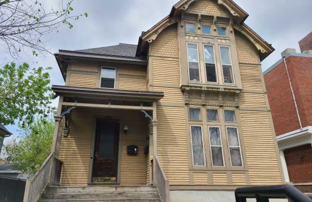 Studio Apartment Loft in historic Whittier neighborhood!