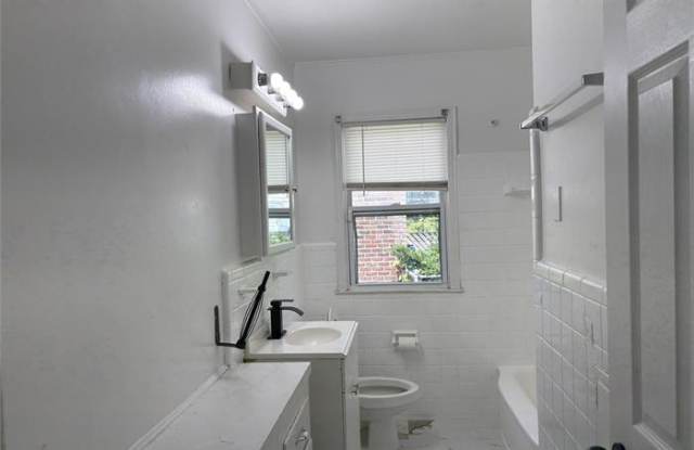 865 Sherbourne Street