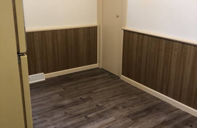 116 W Slippery Rock St