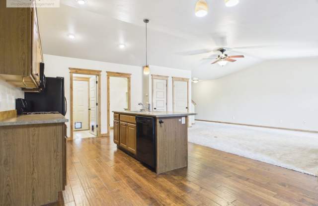 Beautiful 3-Bedroom Condo Near Four Corners