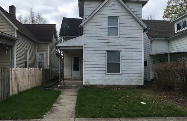 3 BR House near Wells Street Corridor - 613 Huffman Street, Fort Wayne, IN 46808