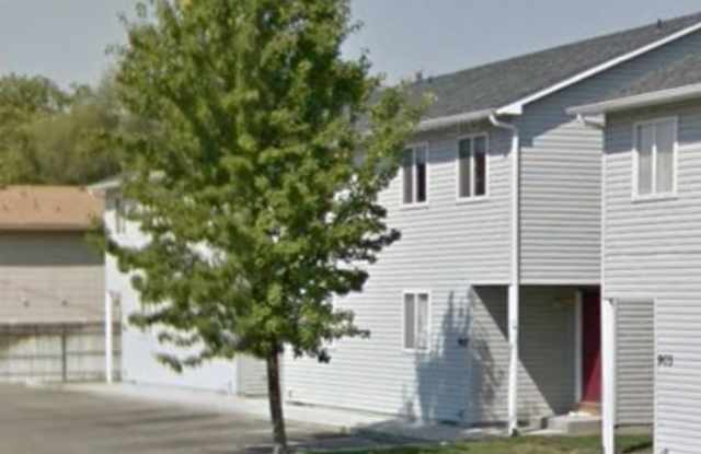 911 Maple St 911