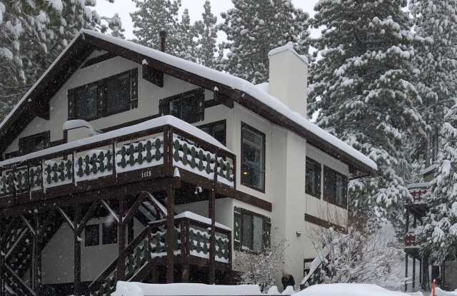 Photo of Winter Lease - Less than a mi to Diamond Peak (2 Bedroom plus Loft)