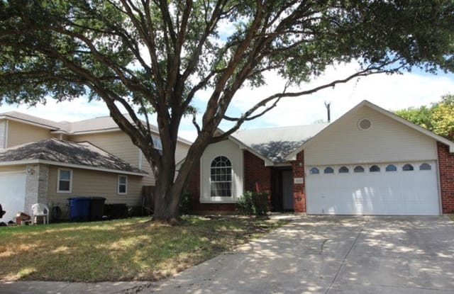 4447 Forest Green St - 4447 Forest Green Street, San Antonio, TX 78222