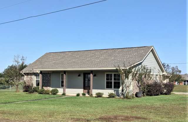 2 Mercer Rd - 2 Mercer Drive, Petal, MS 39465