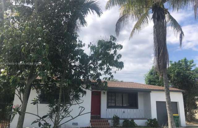 1050 NE 161st Ter - 1050 NE 161st Ter, North Miami Beach, FL 33162