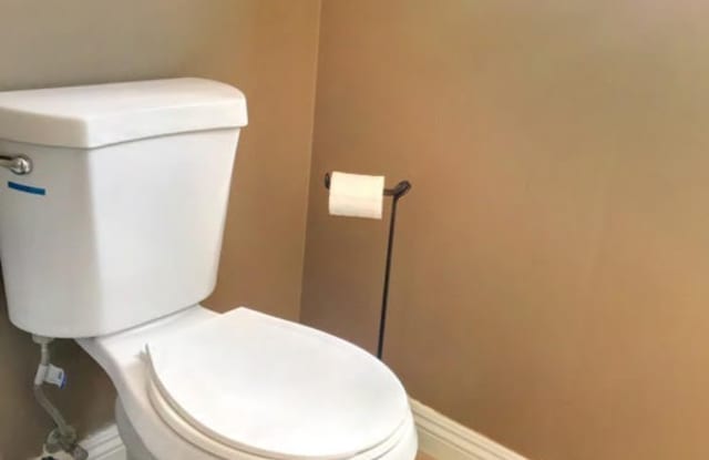 Beautifully updated house in Burbank Blvd is now available for rent