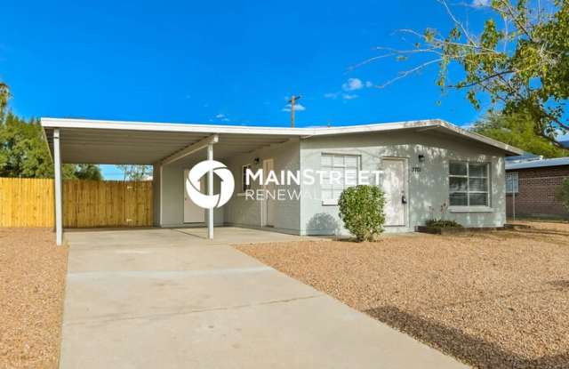 Photo of 3701 East Dover Stravenue