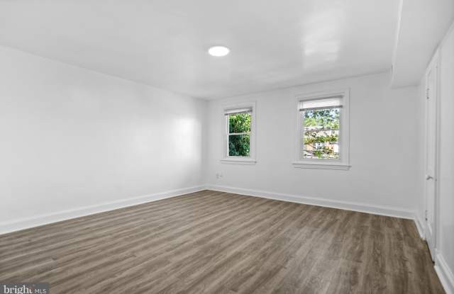 4937 1ST Street NW unit: Apt 4