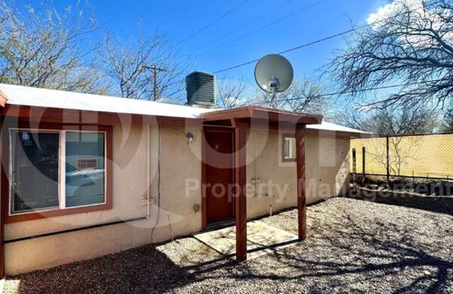 10473 South Nogales Highway - 10473 South Nogales Highway, Summit, AZ 85756