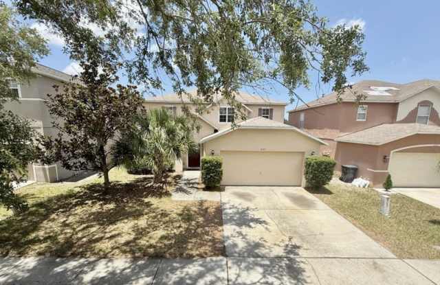 10325 Boyette Creek Boulevard