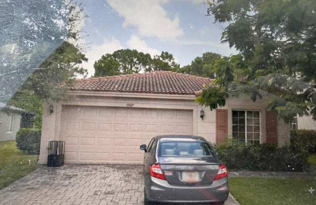1967 SW Newport Isles Boulevard