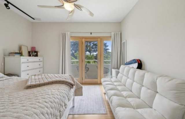 Photo of 425 Alma St # U1012QBB