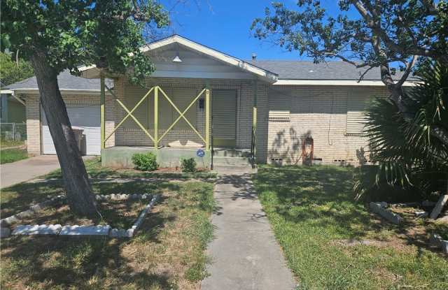 332 Williams Street
