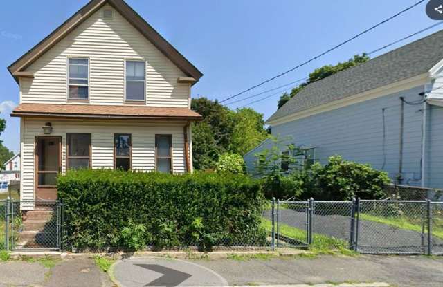 Photo of Charming 3BR House in Lowell