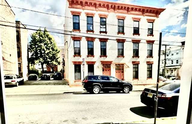 88 SOUTH ST