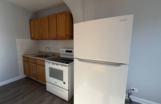 6960 North Ashland Boulevard