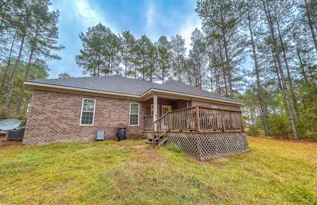 101 Sweet Briar Trail