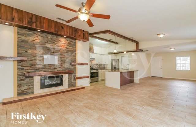 8443 North River Dune Street