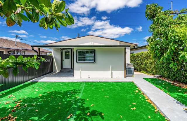 2309 SW 62nd Ave