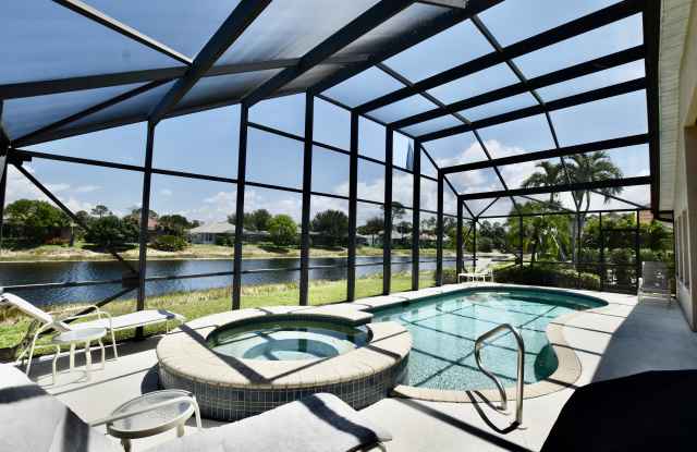 6444 Autumn Woods Boulevard