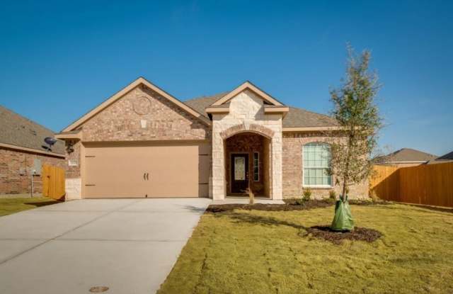 Cute House in Anna for lease