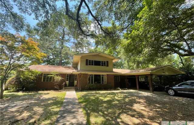 5525 Waters Drive - 5525 West Waters Drive, Savannah, GA 31405