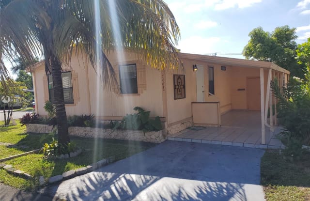 5404 NW 200 RD - 5404 NW 200th Rd, Miami-Dade County, FL 33055