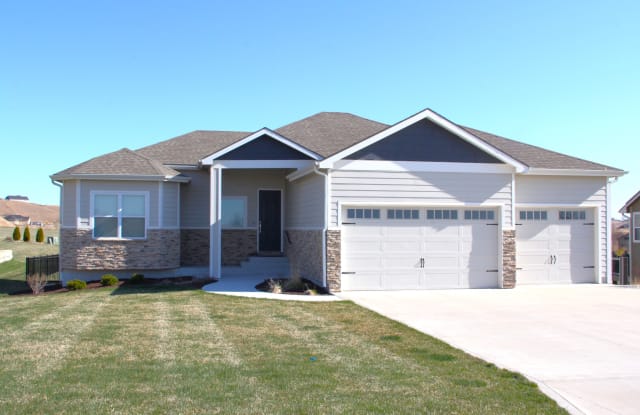 5510 Colbert Hills Drive - 5510 Colbert Hills Drive, Manhattan, KS 66503