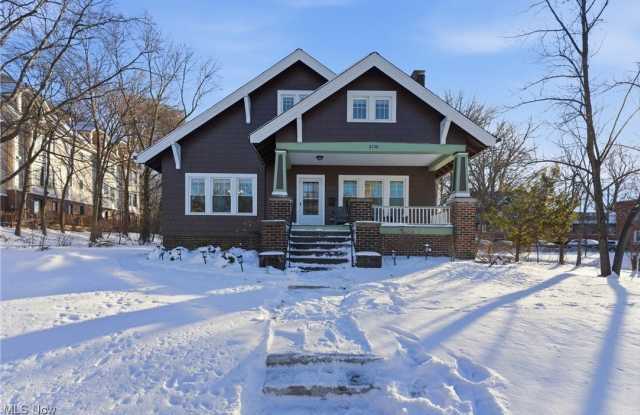 2728 Euclid Heights Boulevard
