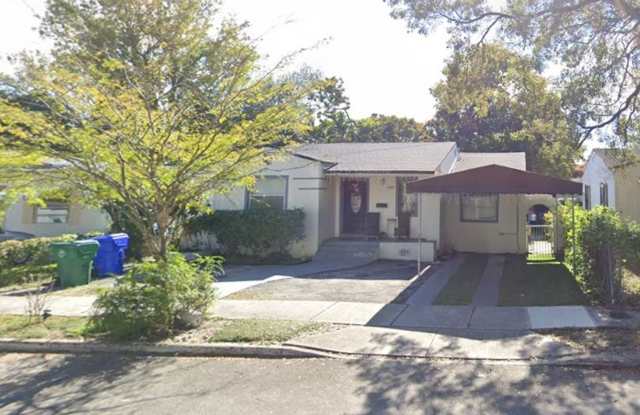 Charming 3-Bedroom + Den Home in the Heart of Miami