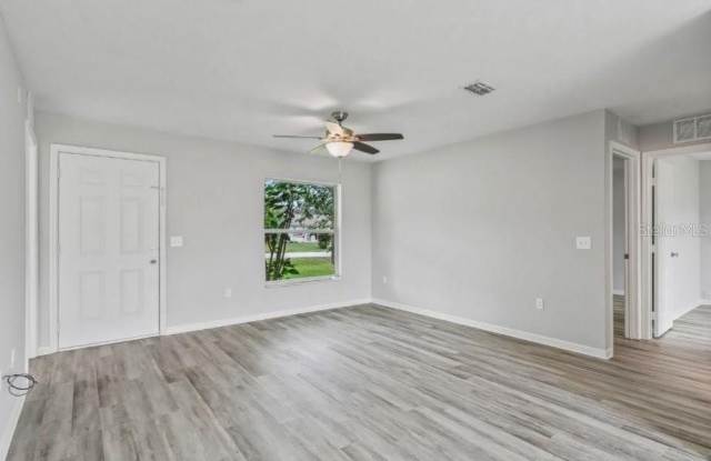 8 Pecan Course Circle