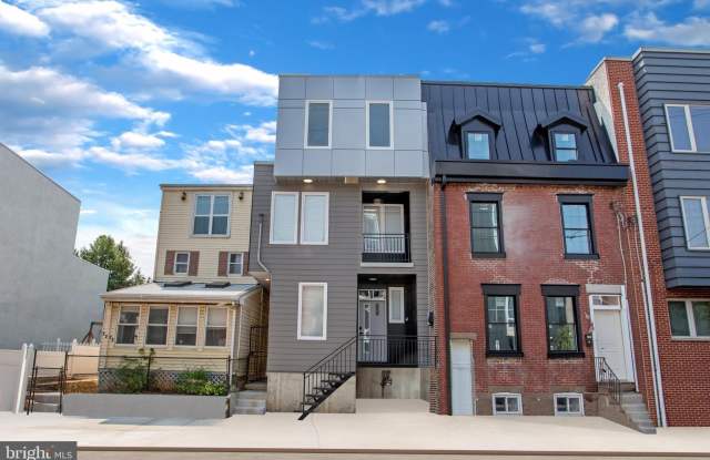 1214 E FLETCHER STREET