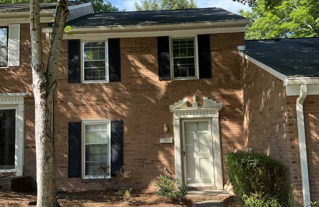 3990 Valley Court-C - 1