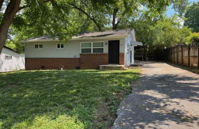 1712 Hillwood Drive