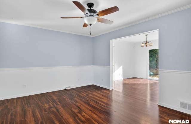 Charming 3BR House in Pinebluff