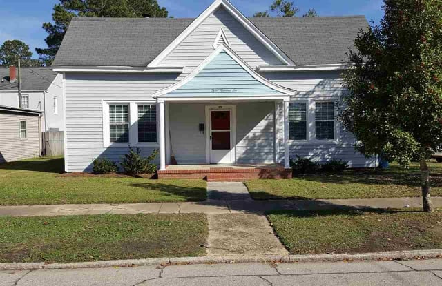 306 W Broad Street - 306 West Broad Street, Dunn, NC 28334