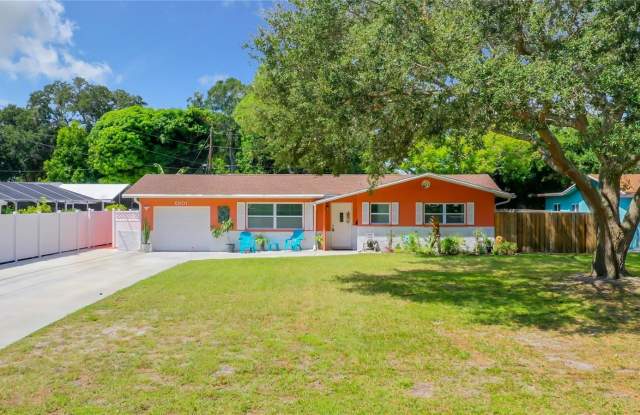 6901 16TH STREET S - 6901 16th Street South, St. Petersburg, FL 33712