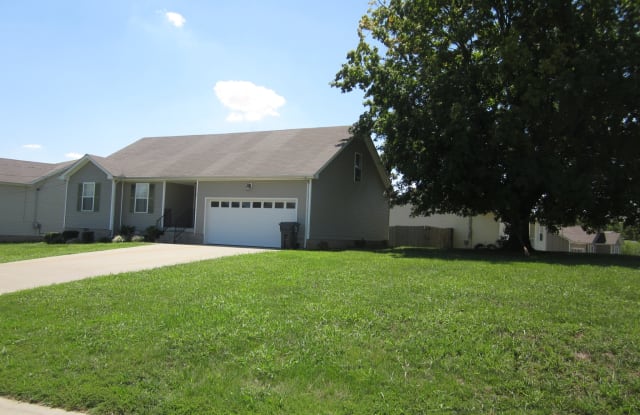 201 Grant Ave - 201 Grant Avenue, Oak Grove, KY 42262