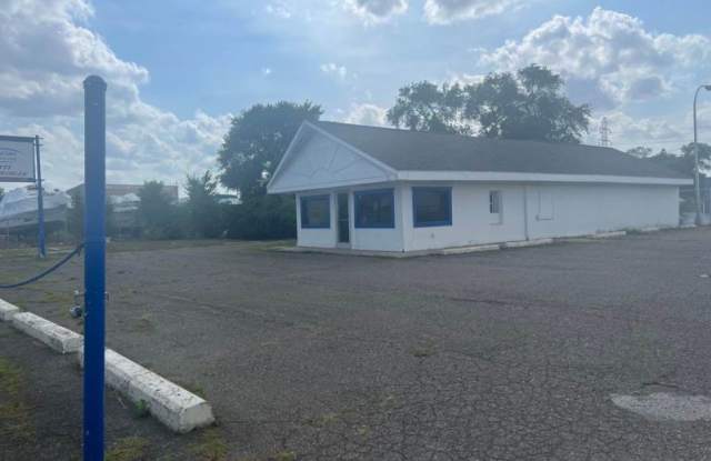 4690 W Jefferson Ave - 4690 West Jefferson Avenue, Ecorse, MI 48229