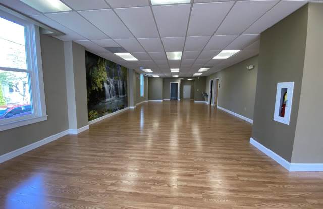 Photo of 7 W MAIN Street