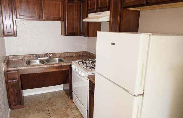 1100 Cedar Street unit: 1