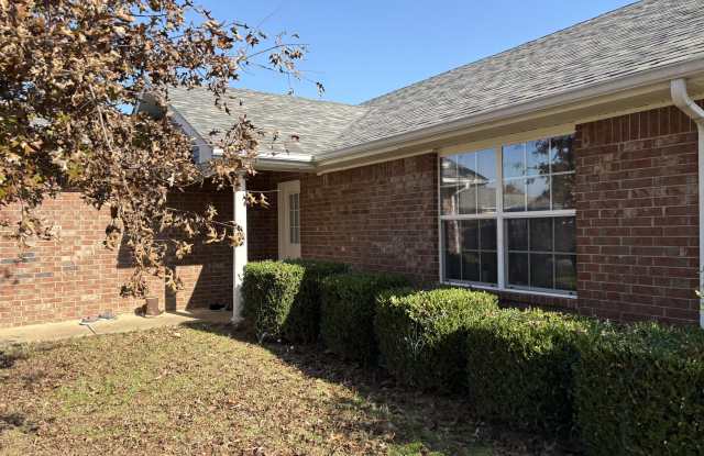 Photo of 1423 Crape Myrtle Drive