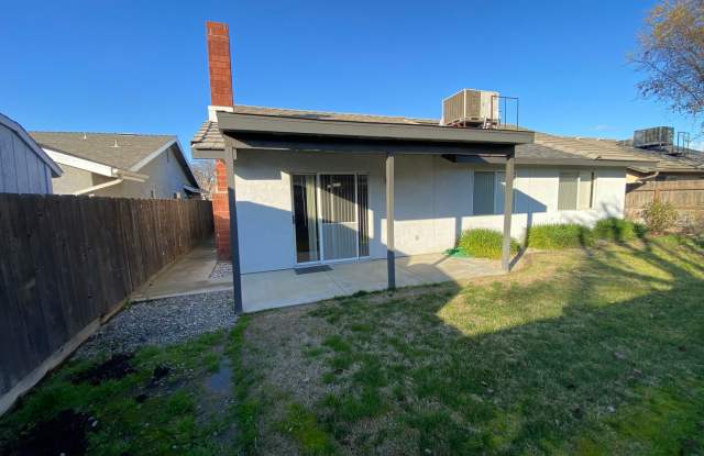 Spacious SW Visalia home coming soon!! photos photos