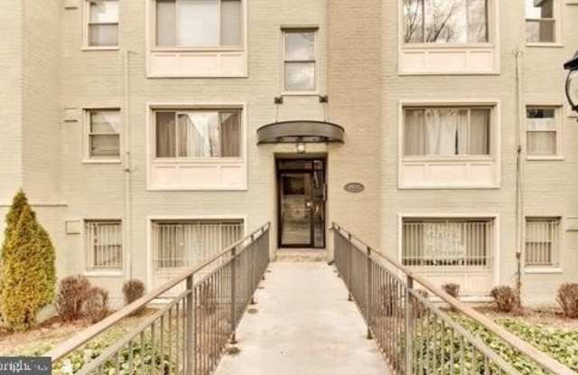 Photo of 2838 HARTFORD ST SE #203