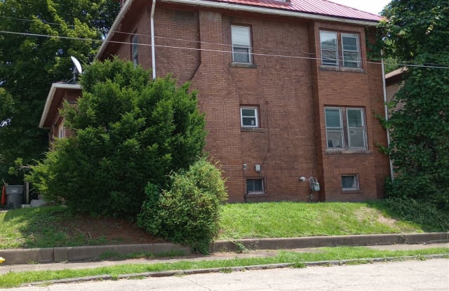 925 11th Street - 925 11th Street, Beaver Falls, PA 15010